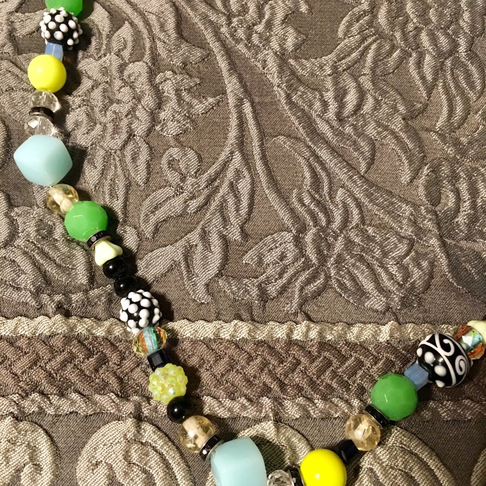 Necklace... Multicolor glass beads